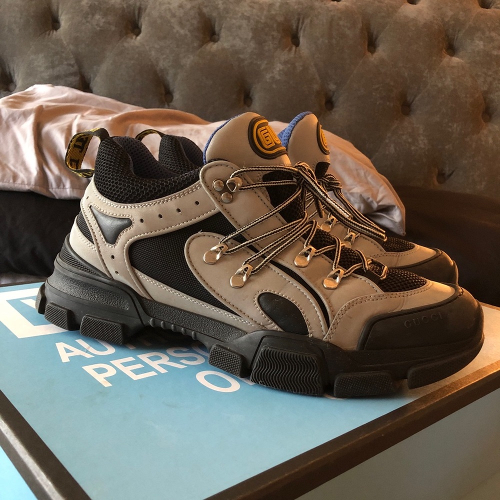 Men Sz 11 Gucci shoe